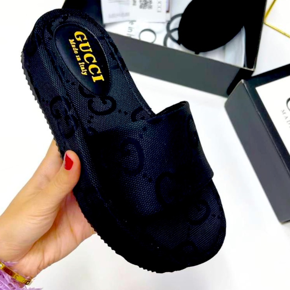 New With Tags size 39= size 8.5 is Black platform